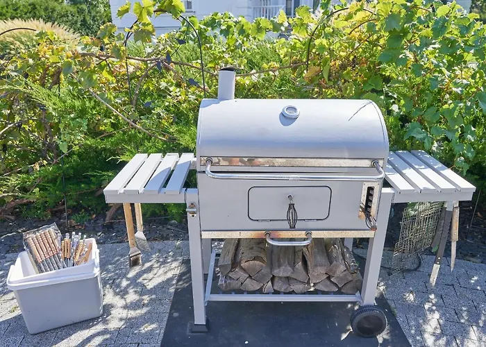 Small But Charming-yellow Апартаменты *